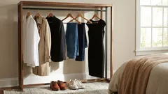 Zeitlos modische Kleidung: 5 Kleidungsstücke, die Sie jahrelang tragen können und die immer aktuell aussehen werden