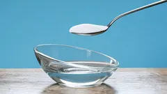 Es stellt sich heraus, dass viele Menschen Backpulver falsch mit Essig neutralisieren: ein weit verbreiteter Irrtum unter Hausfrauen.